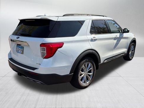Used 2020 Ford Explorer XLT w/ Equipment Group 202A AWD/4WD image 5