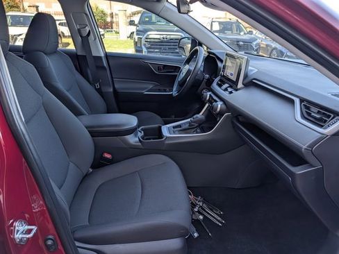 Used 2025 Toyota RAV4 LE image 29
