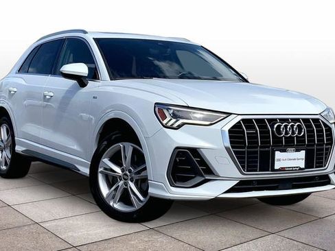 Used 2021 Audi Q3 2.0T Premium Plus w/ Premium Plus Package AWD/4WD image 2