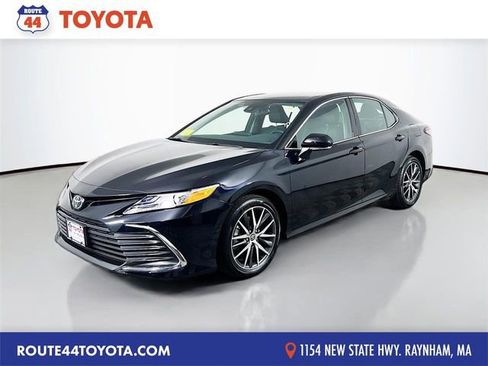 Used 2024 Toyota Camry XLE w/ Cold Weather Package image 1