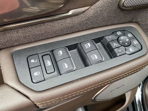 Used 2025 RAM 1500 Limited w/ Trailer Tow Group image 13