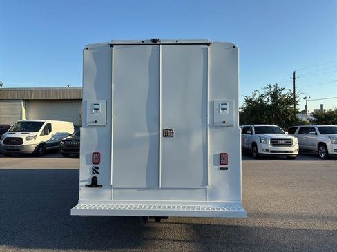 New 2025 Chevrolet Express 3500 w/ Power Convenience Package image 6