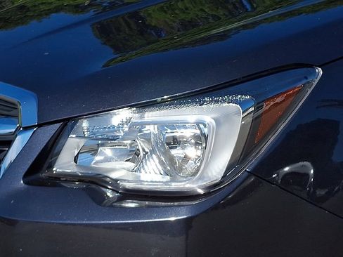 Used 2018 Subaru Forester 2.5i Premium AWD/4WD image 9