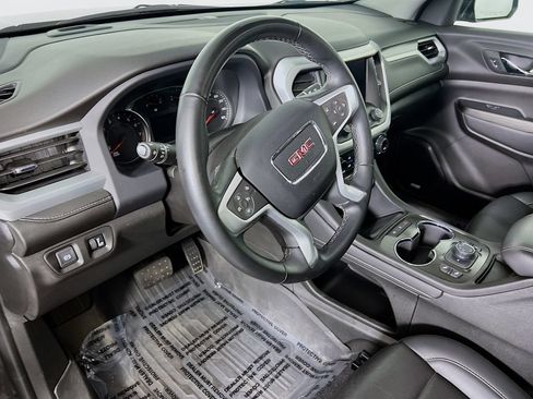 Used 2023 GMC Acadia SLT w/ Trailering Package AWD/4WD image 9