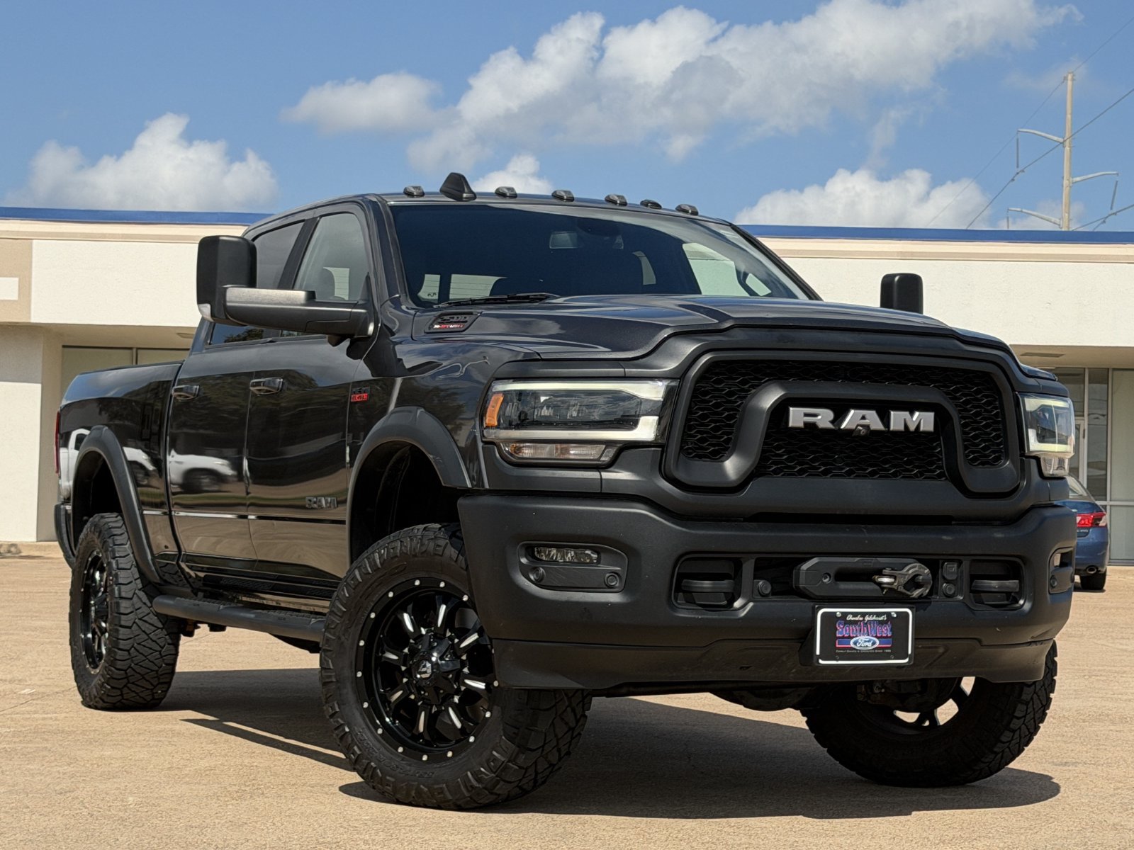 Used 2022 RAM 2500 Power Wagon w/ Level 2 Equipment Group AWD/4WD image 2