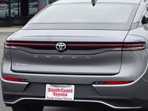 New 2026 Toyota Crown Xle image 5
