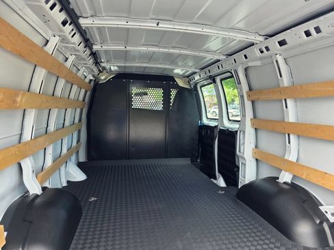 Certified 2025 Chevrolet Express 2500 w/ Driver Convenience Package RWD image 27