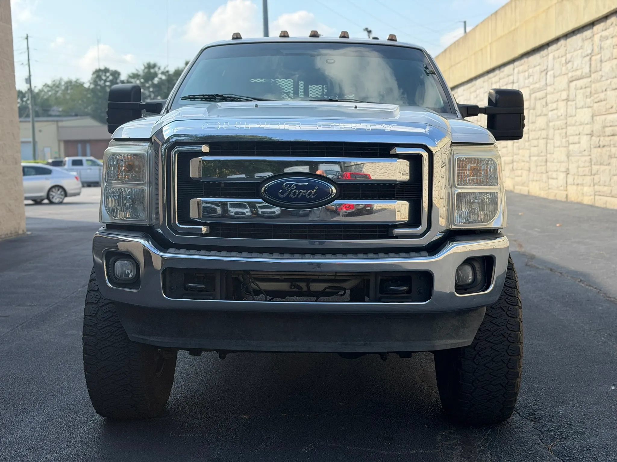 Used 2015 Ford F250 Lariat w/ Lariat Interior Package AWD/4WD image 4