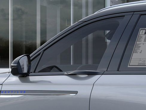 New 2026 Lincoln Nautilus Reserve image 20
