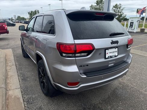 Used 2018 Jeep Grand Cherokee Altitude AWD/4WD image 42