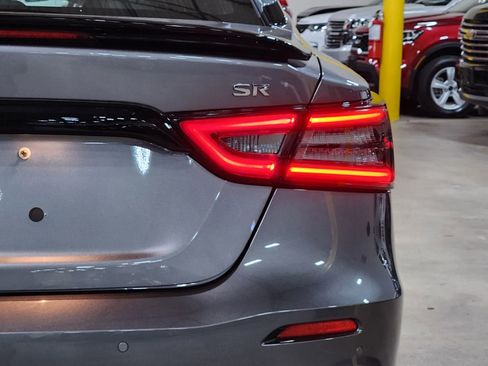 Used 2023 Nissan Maxima SR w/ Sport Mat Group image 22