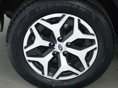 Certified 2023 Subaru Forester Premium image 12