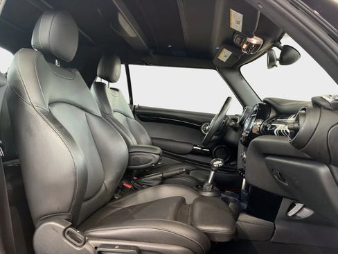 Used 2019 MINI Cooper S FWD image 18