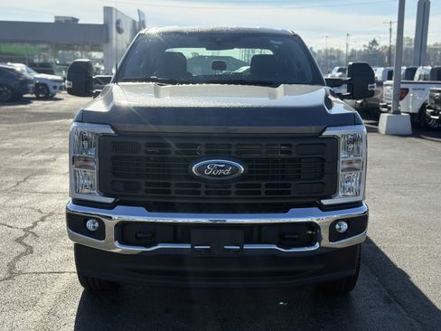 New 2026 Ford F250 XL w/ XL Chrome Package image 7