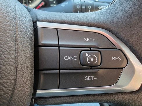 New 2026 Jeep Compass Latitude image 14