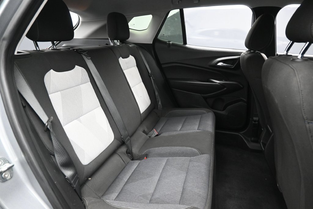 Used 2024 Chevrolet Trax LS w/ LS Convenience Package FWD image 27