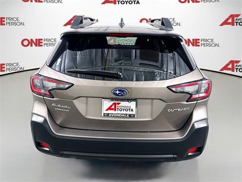 Used 2024 Subaru Outback Premium image 6