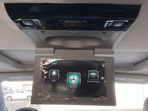 Used 2018 GMC Sierra 1500 Denali w/ Denali Ultimate Package image 29