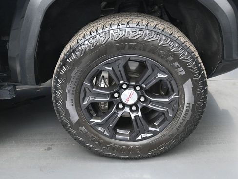 Used 2023 GMC Canyon Elevation image 36