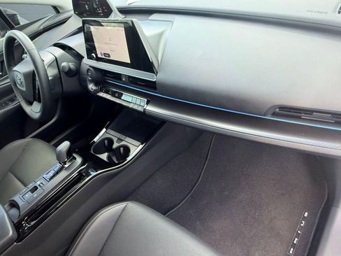 Used 2026 Toyota Prius image 33
