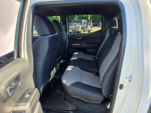 Used 2023 Toyota Tacoma TRD Off-Road AWD/4WD image 22