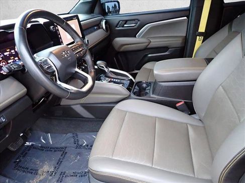 Used 2023 Chevrolet Colorado ZR2 w/ ZR2 Convenience Package III image 10