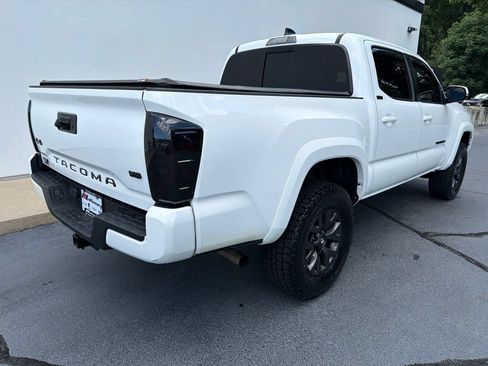Used 2023 Toyota Tacoma SR5 w/ Technology Package AWD/4WD image 4