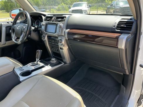 Used 2016 Toyota 4Runner Limited AWD/4WD image 47