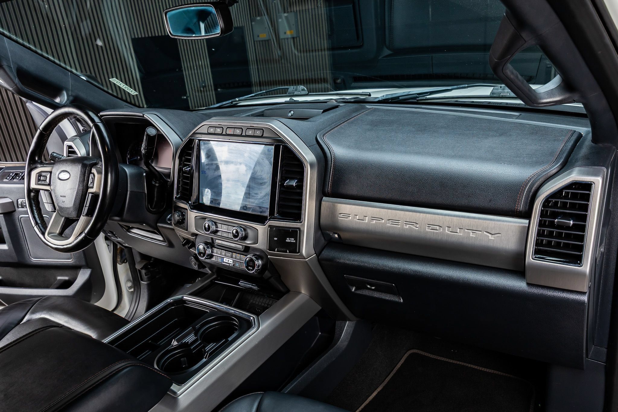 Used 2022 Ford F250 Platinum w/ FX4 Off-Road Package AWD/4WD image 18