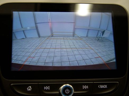 Used 2018 Chevrolet Malibu LT image 20