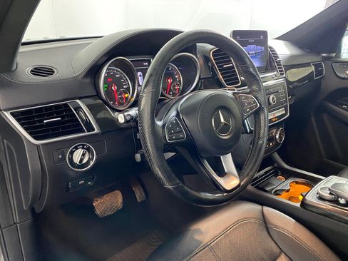 Used 2018 Mercedes-Benz GLS 450 4MATIC image 4