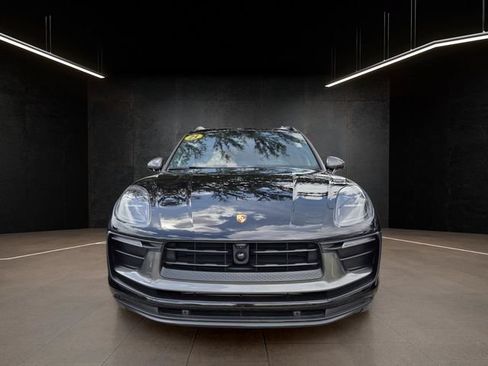 Used 2023 Porsche Macan Turbo AWD/4WD image 2