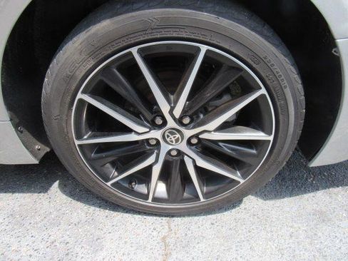 Used 2021 Toyota Camry SE FWD image 21