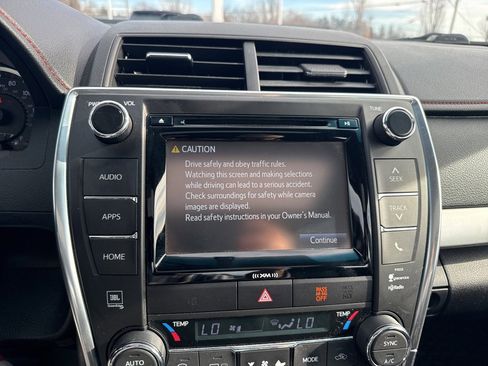 Used 2017 Toyota Camry XSE image 13