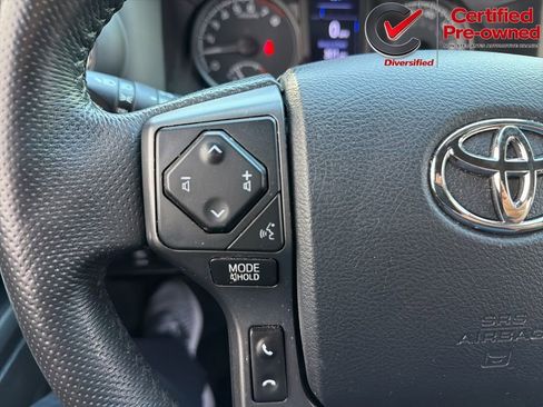 Used 2020 Toyota Tacoma TRD Off-Road AWD/4WD image 62