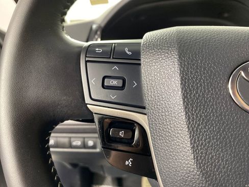 Certified 2025 Toyota Camry SE image 15