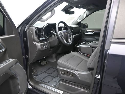 Used 2023 Chevrolet Silverado 1500 LT image 14