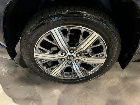 Used 2023 Toyota Sequoia 4WD image 10