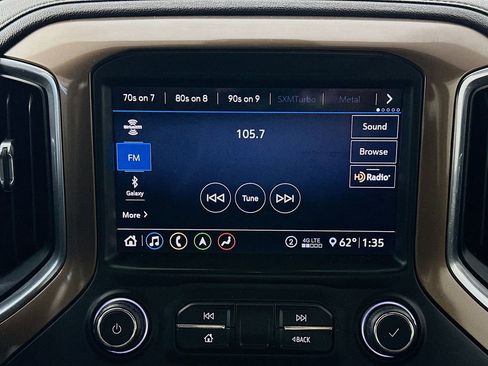 Used 2020 Chevrolet Silverado 2500 High Country w/ Z71 Off-Road Package AWD/4WD image 17