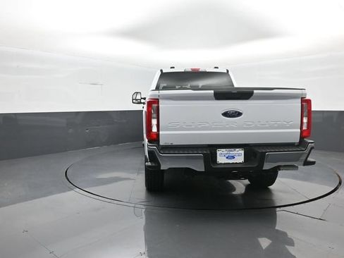 New 2026 Ford F250 XLT w/ FX4 Off-Road Package AWD/4WD image 6
