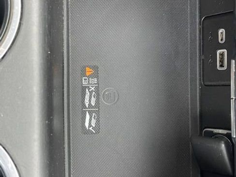 Used 2021 Chevrolet Tahoe High Country image 16