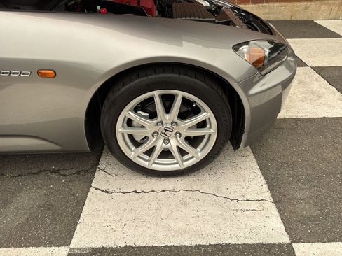 Used 2004 Honda S2000 image 32