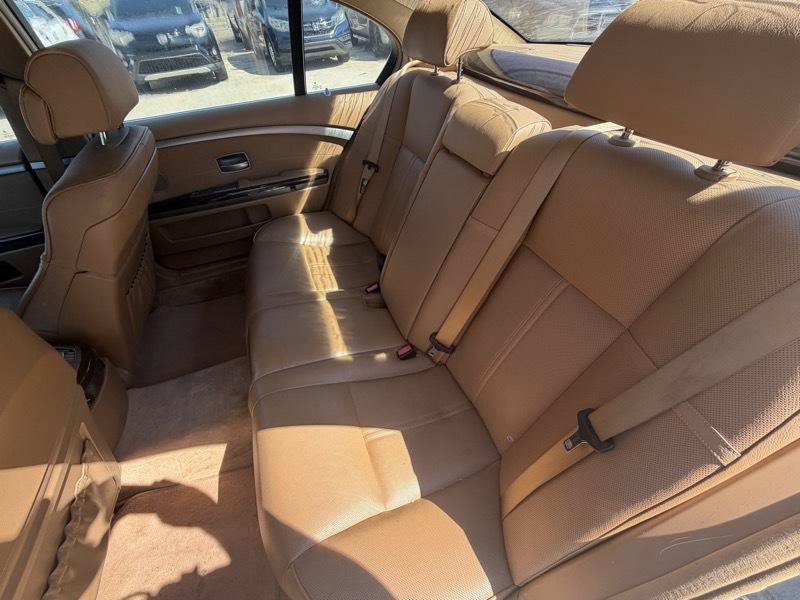 Used 2006 BMW 750Li RWD image 14