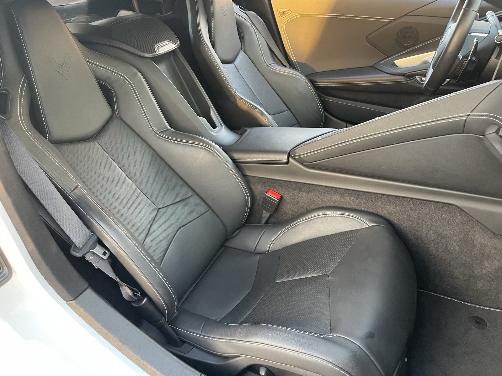 Used 2024 Chevrolet Corvette Stingray Coupe RWD image 11