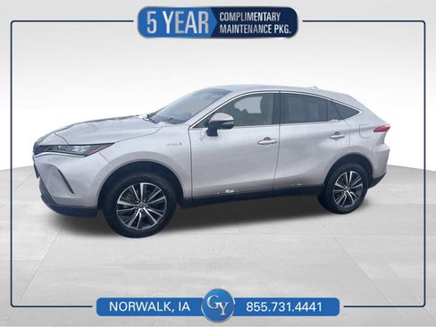 Used 2021 Toyota Venza XLE image 1