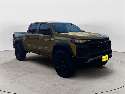 Certified 2023 Chevrolet Colorado Trail Boss w/ Technology Package image 7