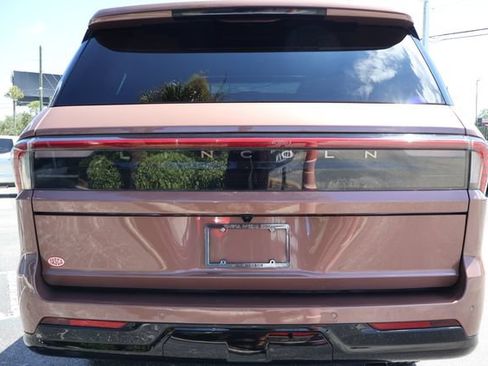 Used 2025 Lincoln Navigator Black Label AWD/4WD image 6