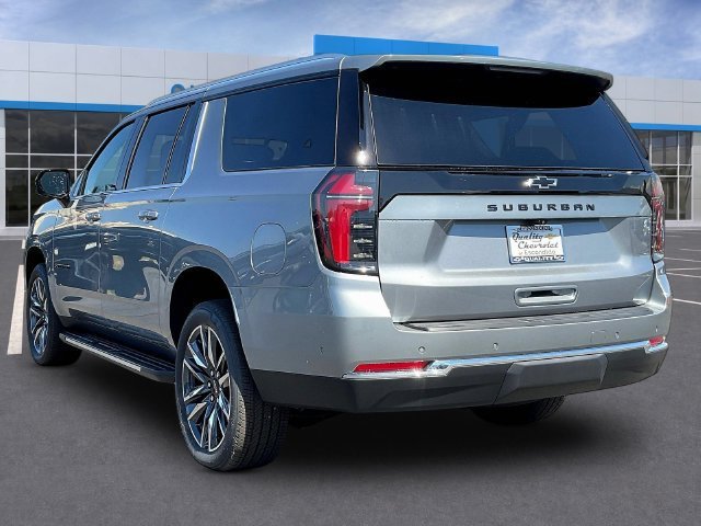 Used 2026 Chevrolet Suburban LS AWD/4WD image 3