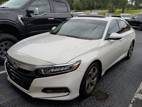 Used 2018 Honda Accord EX-L image 2