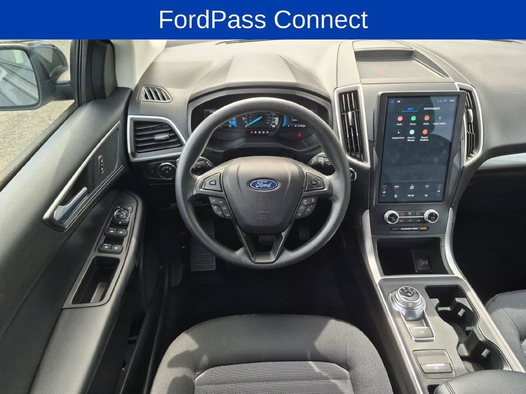 Used 2022 Ford Edge SE w/ Black Appearance Package AWD/4WD image 12